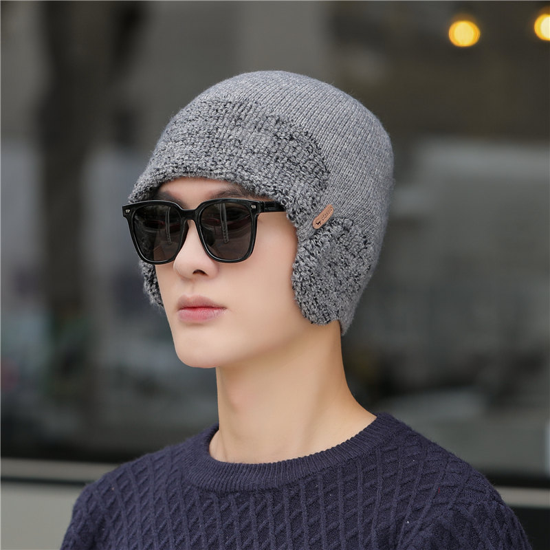 Plush Wool Two-color Ear Protection Thick Knitted Hat