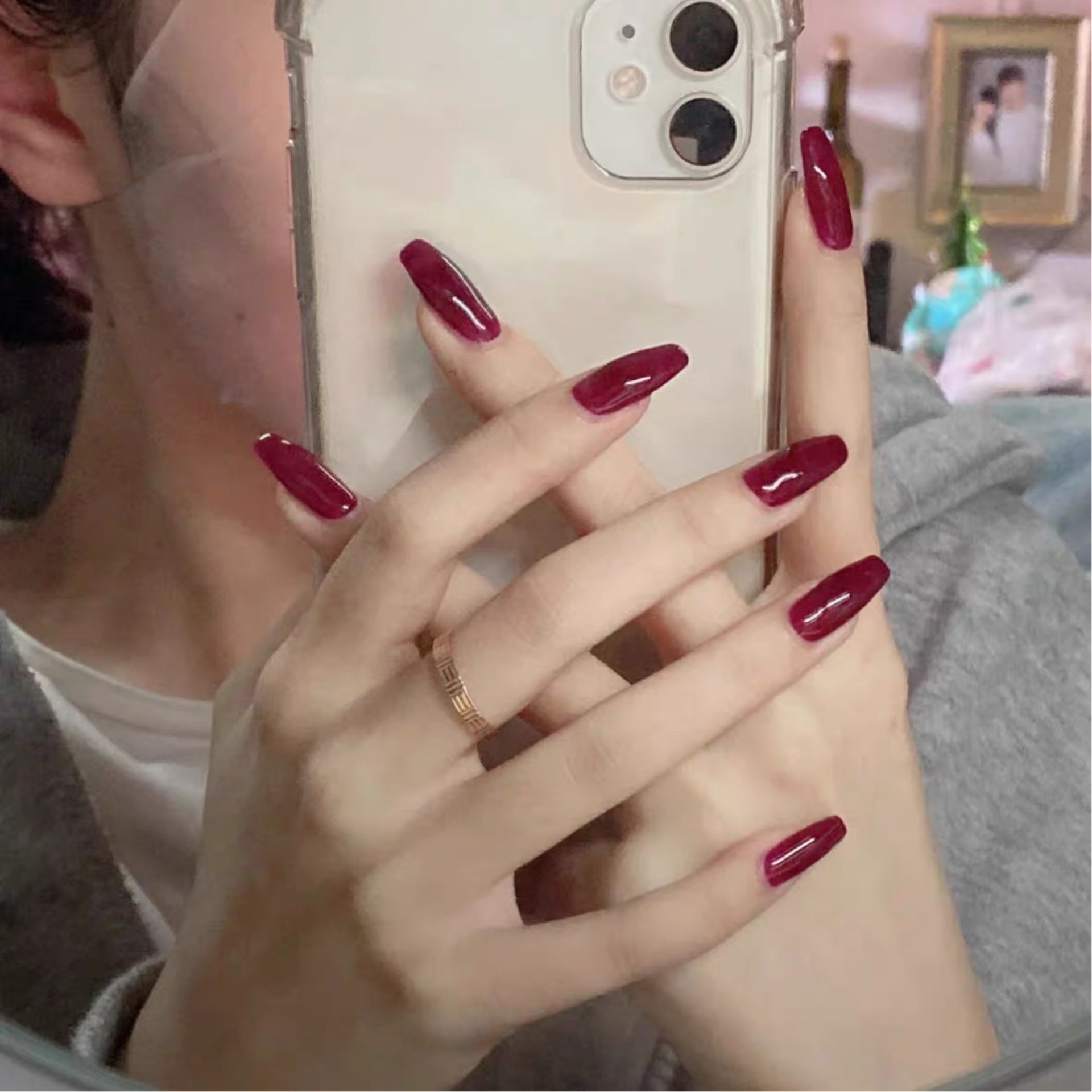 Holiday Gift Wear Nail Clip