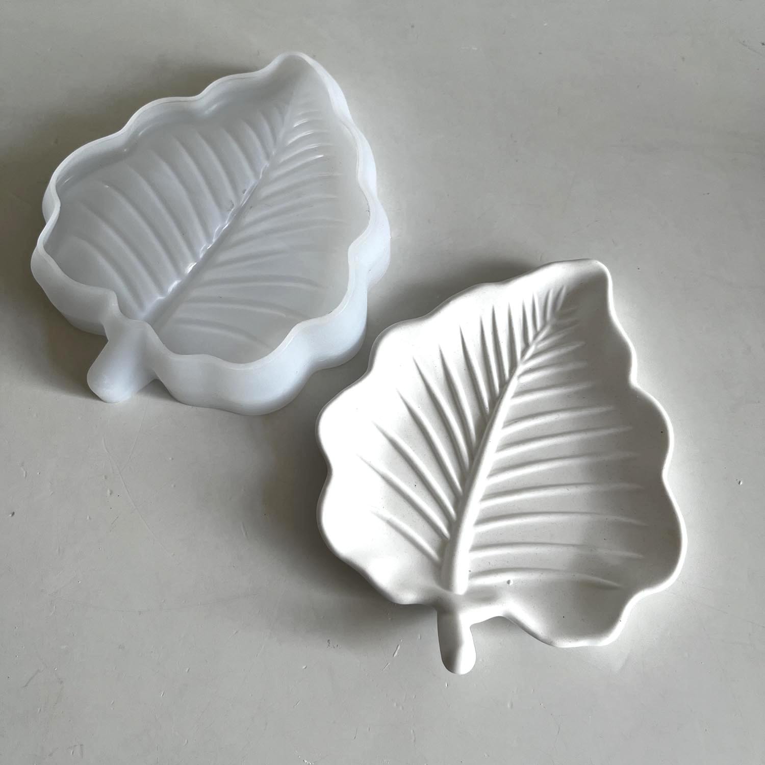 Fashion Personalized Leaf Tray Dish Silicone Mold