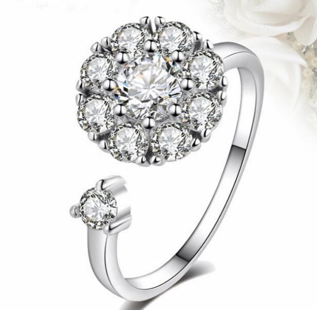 Net Red New Jewelry Yu Hao Vibrato With The Same Rotating Ring
