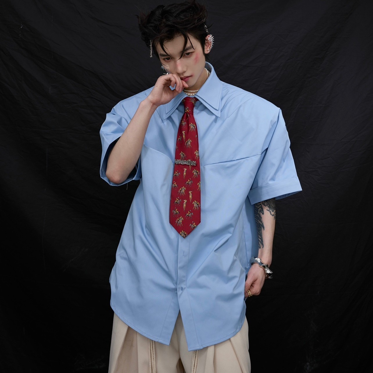 Pleated Design Padded Shoulder Short Sleeve Shirt