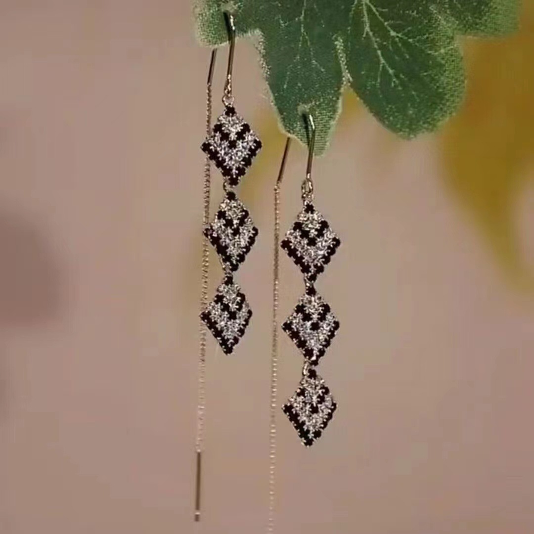 Design Sense Black Rhombus Long Fringed Earring Thread