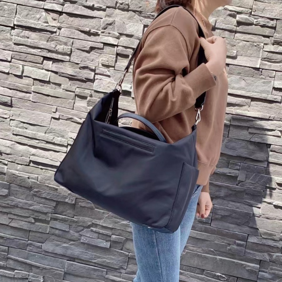 Nylon Waterproof Cloth With Leather Handbag Simple Large Capacity