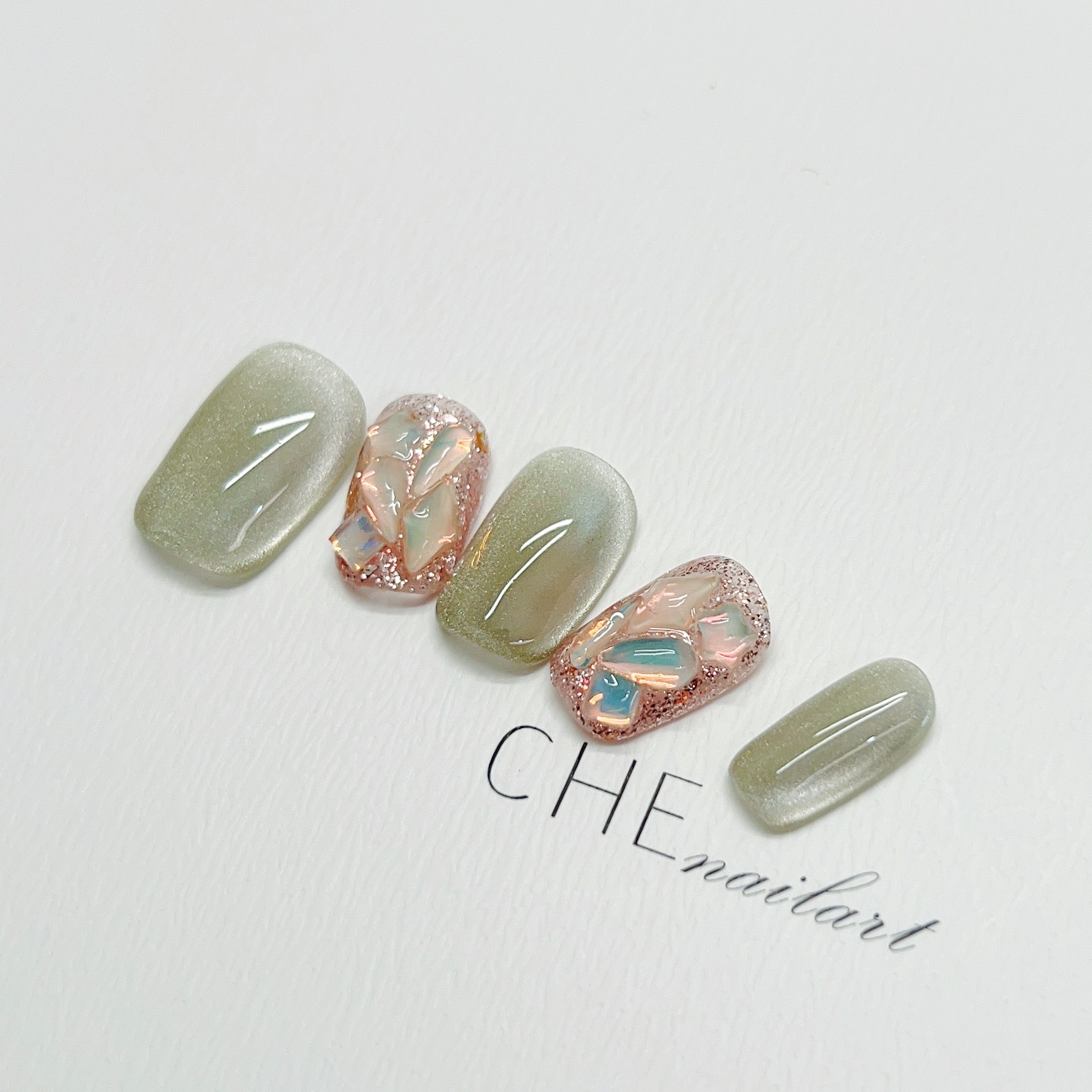 Handmade Wear Armor Green Cat Eye Nail Sticker
