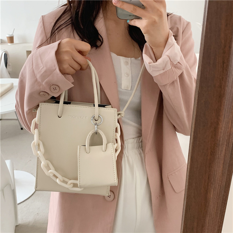Simple Large-capacity Thick Chain Shoulder Bag