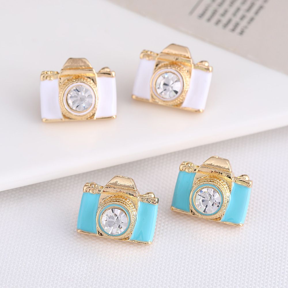 Metal Simple Mini Camera Temperament Ear Studs