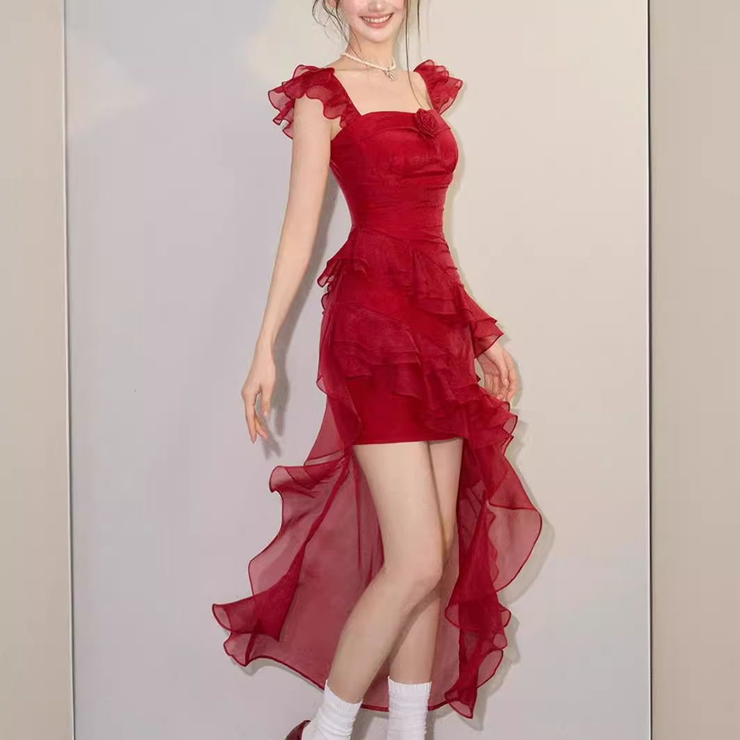 White Flying Sleeve Sling Trailing Atmosphere Dress