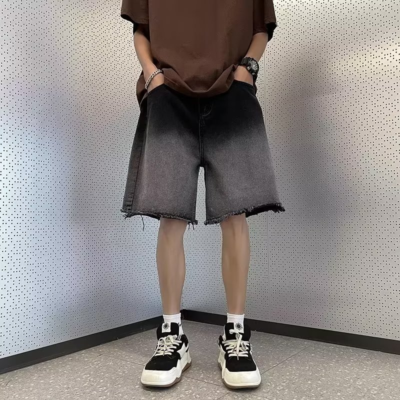 Thin Gradient Raw Edge Denim Shorts For Men