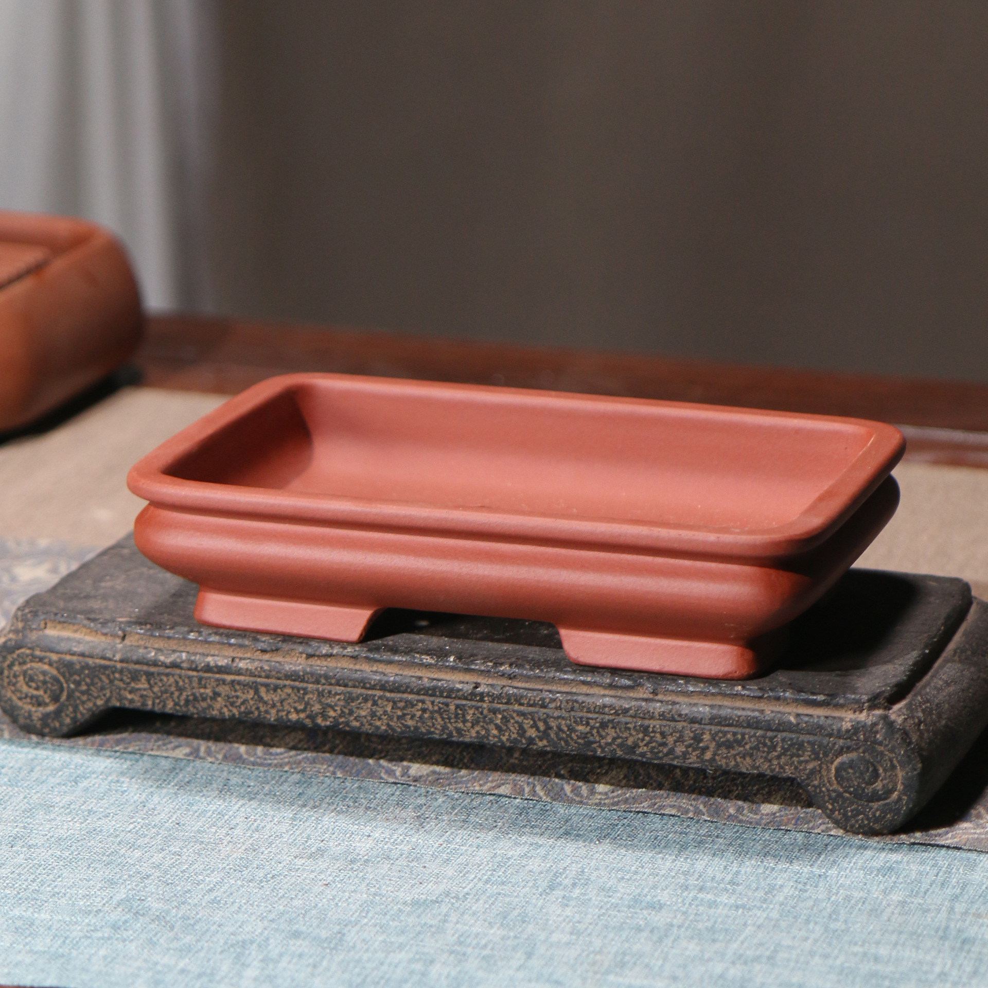 Purple Sand Rectangular Closed Flower Plain Cement Manger Pots