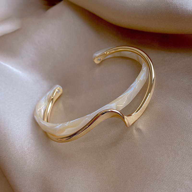 Metal White Shellfish Plate Bracelet For Women Opening Adjustable 2