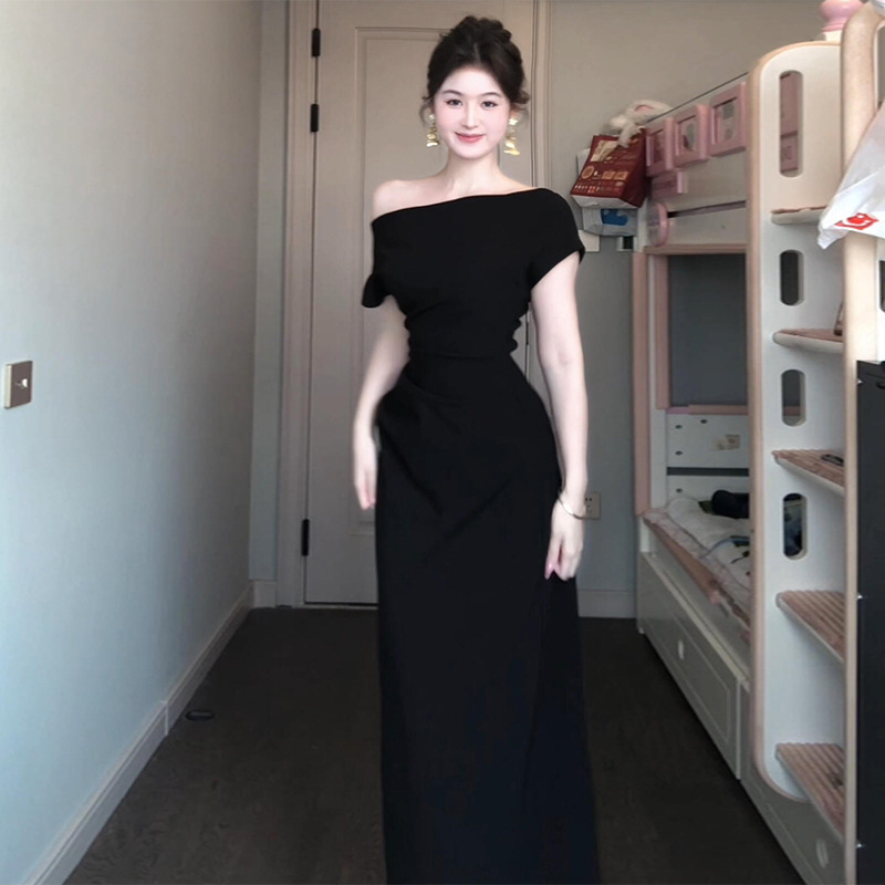 Off Shoulder Baring Dress