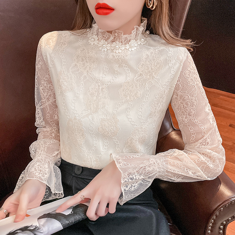 Fashion European Fleece-lined Thick Lace Bottoming Shirt Western Style