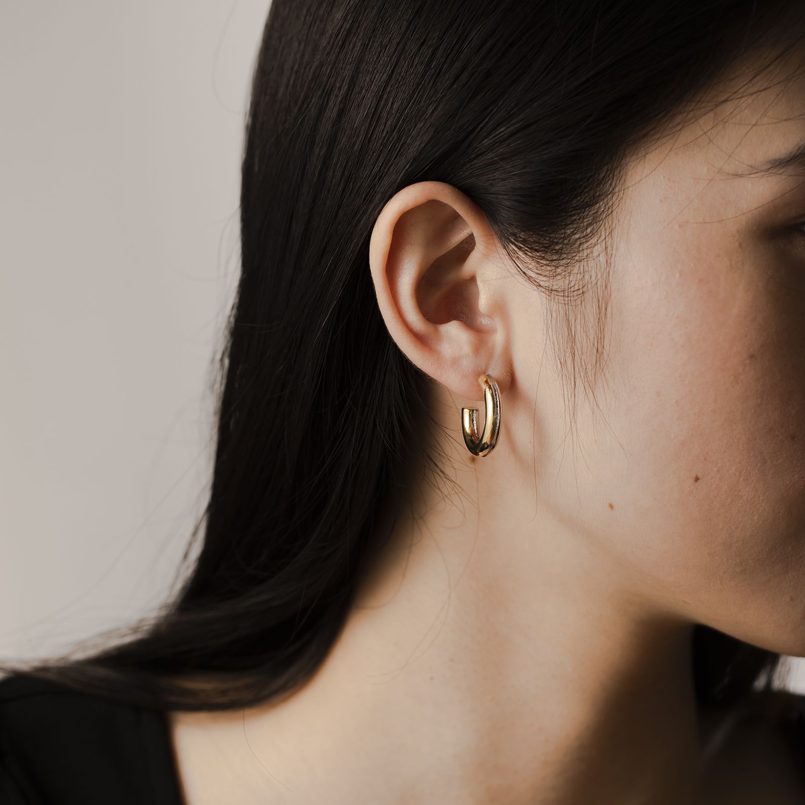 High-grade C- Shaped Ear Ring Copper-plated Gold