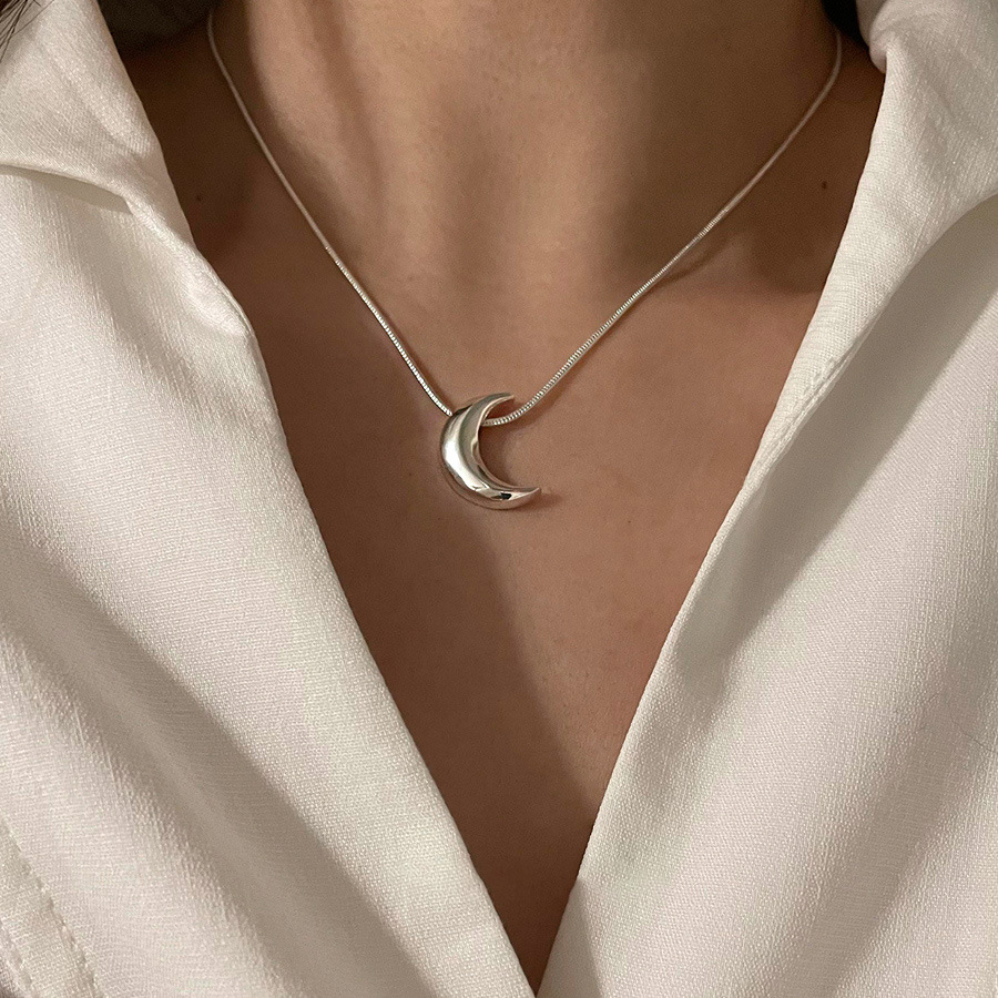 Simple Glossy Moon S925 Sterling Silver Necklace