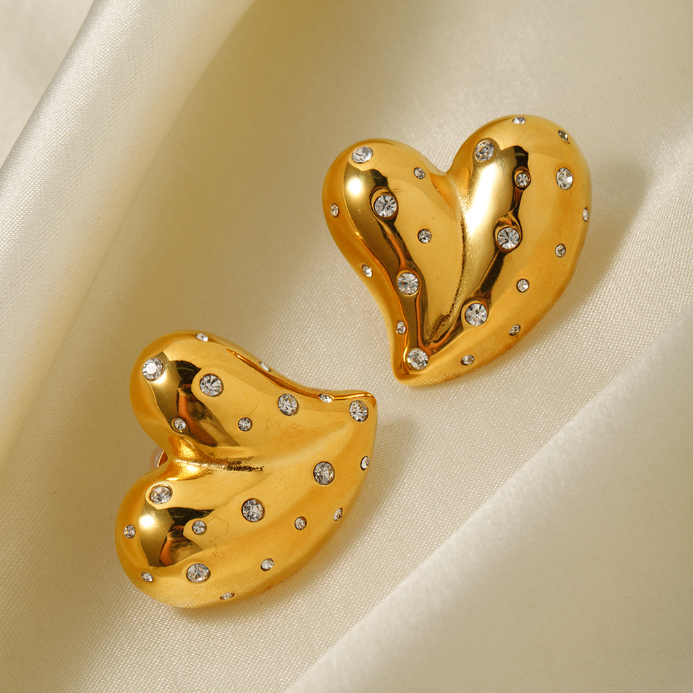 Fashion 18K Gold Stainless Steel Inlaid White Diamond Love Heart