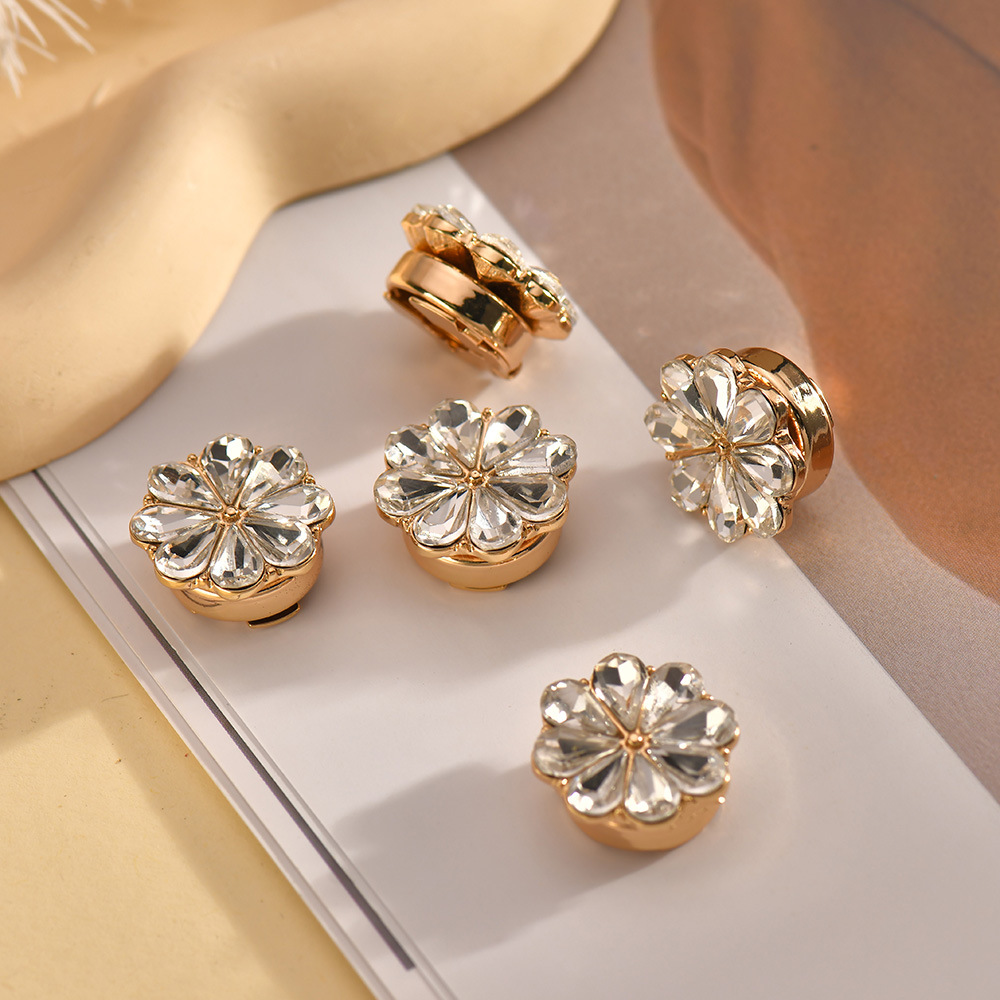European And American Fashion Shirt Flower Rhinestone Cufflinks Lady
