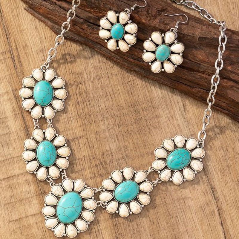 New Vintage Earrings Necklace Exquisite Fashion Bohemian Party