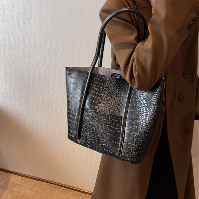 Advanced Texture Shoulder Soft Leather Western Style Commuter Tote Large